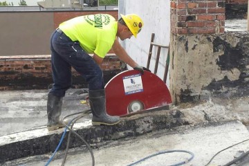Concrete Hand Sawing